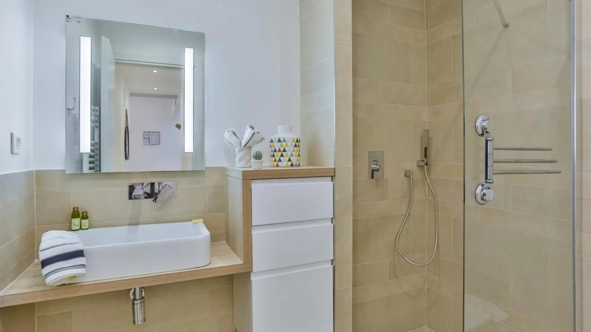 Appartamento France 82 Tp -1 Min From The Sea - Terrace - Parking Nizza Francia