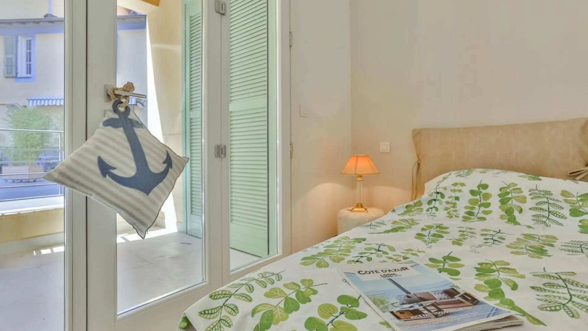 France 82 Tp -1 Min From The Sea - Terrace - Parking Apartment Nice 0*,  France